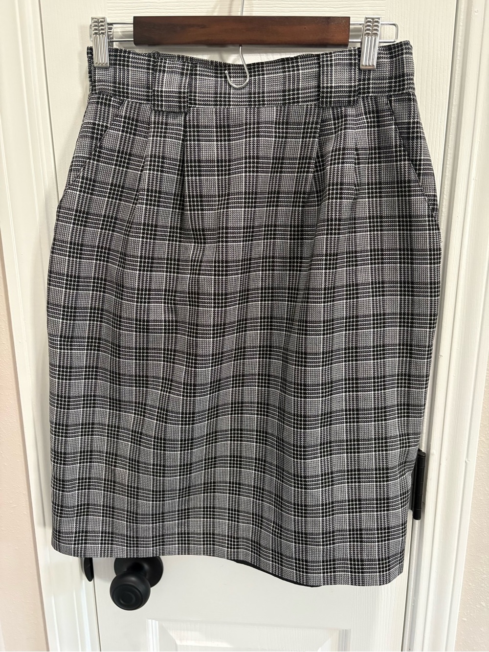 Christy Girl Black and White Plaid Pencil Skirt